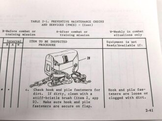 U.S. Technical Manual 3-4240-339-10 "Chemical-Biological Mask: Field M40 " February 1994, DIN A6