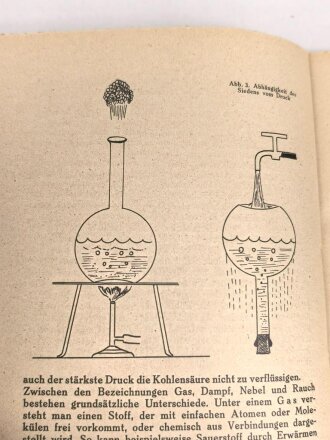 "Giftgase und Gasschutz" 77 Seiten, DIN A5, aus der Zeit des 2. Weltkrieg