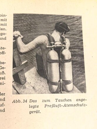 "Der Atemschutz in der Industrie" datiert 1956 mit 114 Seiten, DIN A5