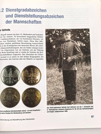 "Uniformen der deutschen Infanterie 1888 bis 1914 in Farbe" 240 Seiten, über DIN A4, gebraucht