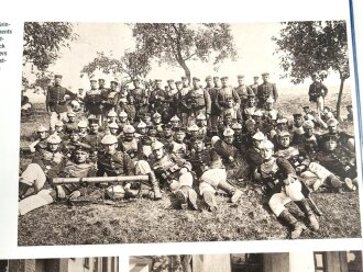 "Uniformen der deutschen Infanterie 1888 bis 1914 in Farbe" 240 Seiten, über DIN A4, gebraucht