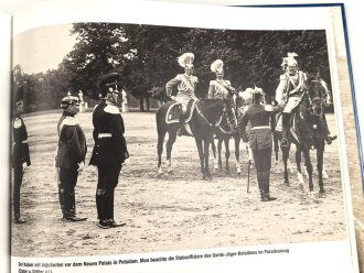 "Uniformen der deutschen Infanterie 1888 bis 1914 in Farbe" 240 Seiten, über DIN A4, gebraucht