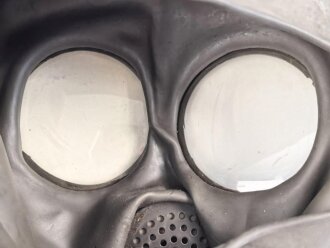 Italien, Gasmaske Pirelli "Rifugio T.U.O./M.N.." Gummi weich