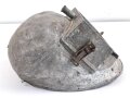 Rauchschutzhelm aus Aluminium, Alter und Herkunft unbekannt