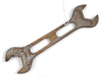 Draeger Werke, Doppelmaulschlüssel für ein Beatmungsgerät, höchstwahrscheinlich aus der Zeit des 2. Weltkrieg. Gesamtlänge knapp 22cm