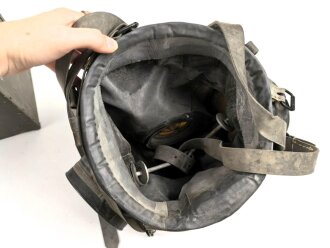 Ungarn ?, Pferdegasmaske KSPM in gutem Zustand, mit Gasbrille in Umverpackung. Russisches Modell, so auch unter anderem in Polen im Einsatz.