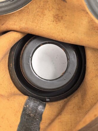 Gasmaske mir unbekannte Ausführung, höchstwahrscheinlich aus den 1930iger Jahren. Weich, Rand innen verklebt