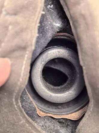 Gasmaske Degea mit langem Schlauch. Weich, ungereinigt.