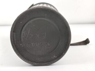 Gasmaskendose / Bereitschaftsbüchse Wehrmacht Modell 1938. Originallack, guter Zustand, datiert 1939