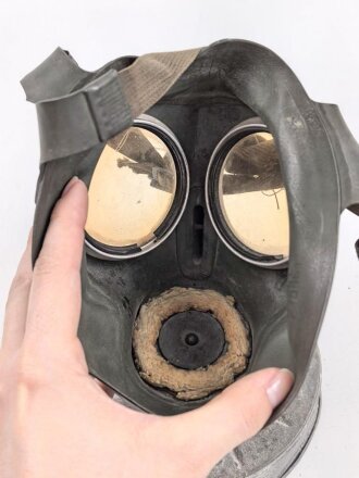 Luftschutz 2.Weltkrieg, Volksgasmaske 40 in gutem Gesamtzustand