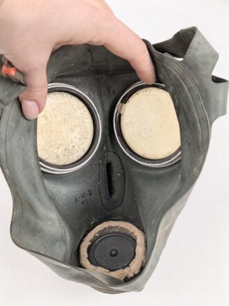Luftschutz 2.Weltkrieg, Volksgasmaske 40 in gutem Gesamtzustand, in Bereitschaftstasche