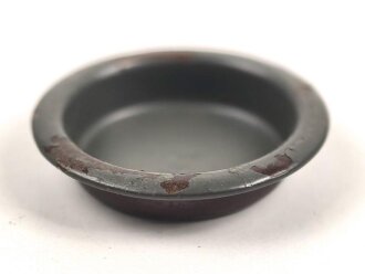 Unterer Deckel für Gasmaskenfilter / Filtereinsatz der Wehrmacht. Hersteller fcc