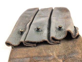 Norwegen nach 1945, lederne Magazintasche für drei Stangenmagazine MP38. und 40 der Wehrmacht. Die MP40 war nach Kriegsende noch lange bei der norwegischen Armee im Bestand