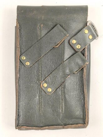 Norwegen nach 1945, lederne Magazintasche für drei Stangenmagazine MP38. und 40 der Wehrmacht. Die MP40 war nach Kriegsende noch lange bei der norwegischen Armee im Bestand