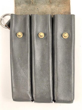 Norwegen nach 1945, lederne Magazintasche für drei Stangenmagazine MP38. und 40 der Wehrmacht. Die MP40 war nach Kriegsende noch lange bei der norwegischen Armee im Bestand