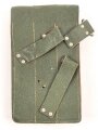 Norwegen nach 1945, leicht defekte, lederne Magazintasche für drei Stangenmagazine MP38. und 40 der Wehrmacht. Die MP40 war nach Kriegsende noch lange bei der norwegischen Armee im Bestand