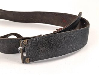 Kaiserreich, Koppelriemen für Mannschaften. Angetrocknetes Lackleder, Patetntverschluss, Höhe 39mm, Gesamtlänge 95cm