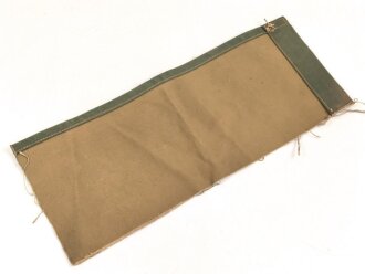 Stück schweres Webleinen, sicherlich Teil einer Fahrzeugplane der Reichswehr oder Wehrmacht. Maße 19,5 x 48cm