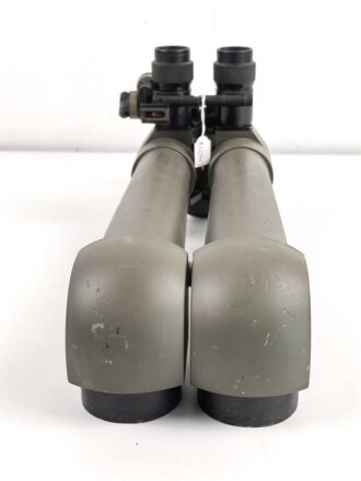 Scherenfernrohr S.F. 14 Z, mit deutscher Heereseinteilung H/ 6400. Überlackiertes Stück, anstelle des Herstellers ist hier "C.Z. 8 B" markiert, C.Z. für Carl Zeiss ? . Klare Durchsicht, rechts ein Gitternetz verbaut.