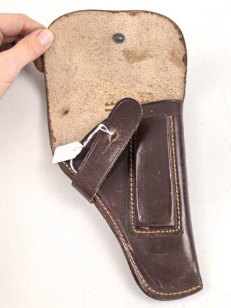 Pistolentasche braunes Leder. Keine Markierungen, Alter und Herkunft unbekannt, Höhe auf der Magazinseite gemessen 17cm