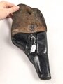 Pistolentasche schwarzes Leder. Keine Markierungen, Alter und Herkunft unbekannt, Höhe auf der Magazinseite gemessen 20cm