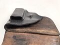 Pistolentasche schwarzes Leder. Keine Markierungen, Alter und Herkunft unbekannt, Höhe auf der Magazinseite gemessen 18,5cm