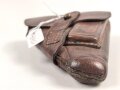 Pistolentasche braunes Leder. Keine Markierungen, Alter und Herkunft unbekannt, Höhe auf der Magazinseite gemessen 12,5m