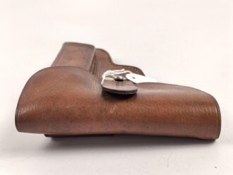 Pistolentasche braunes Leder. Keine Markierungen, Alter und Herkunft unbekannt, Höhe auf der Magazinseite gemessen 17cm