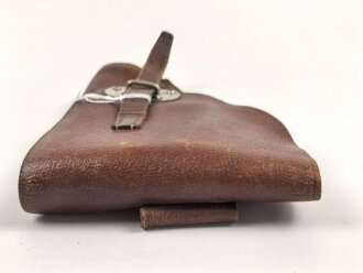 Pistolentasche braunes Leder. Keine Markierungen, Alter und Herkunft unbekannt, Höhe auf der Magazinseite gemessen 17cm