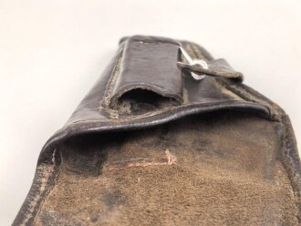 Pistolentasche braunes Leder. Keine Markierungen, Alter und Herkunft unbekannt, Höhe auf der Magazinseite gemessen 17cm