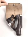 Pistolentasche Wehrmacht oder Polizei, braunes Leder,  Höhe an der Seite der Magazintasche gemessen 16cm