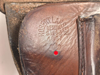 Pistolentasche Wehrmacht oder Polizei, braunes Leder,  Höhe an der Seite der Magazintasche gemessen 16cm, Polizeiabnahme und Hersteller von 1937