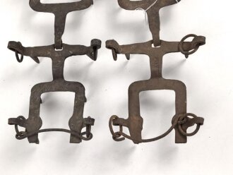 Paar Steigeisen für Bergschuhe der Gebirgsjäger. Größe 2, ungereinigtes Paar