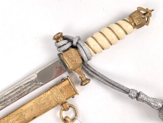 Kaiserliche Marine, Dolch für Offiziere mit Gehänge und Portepee. Neuzeitliche Fertigung von Clemen & Jung Solingen. Gebraucht, gut
