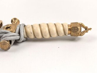 Kaiserliche Marine, Dolch für Offiziere mit Gehänge und Portepee. Neuzeitliche Fertigung von Clemen & Jung Solingen. Gebraucht, gut