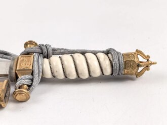 Kaiserliche Marine, Dolch für Offiziere mit Gehänge und Portepee. Neuzeitliche Fertigung von Hörster Solingen. Gebraucht, gut