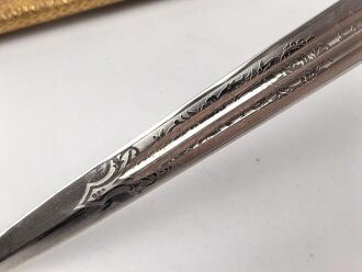 Kaiserliche Marine, Dolch für Offiziere mit Gehänge und Portepee. Neuzeitliche Fertigung von Hörster Solingen. Gebraucht, gut