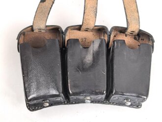 Patronentasche zum K98 Wehrmacht ( für 6 Ladestreifen) . Mit Reichsbetriebsnummer, die Koppelschlaufen neuzeitlich modifiziert