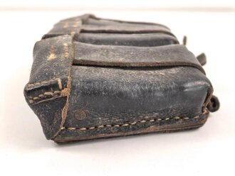 Patronentasche zum K98 Wehrmacht ( für 6 Ladestreifen) . Ungereinigt, mit Reichsbetriebsnummer datiert 1944