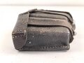 Patronentasche zum K98 Wehrmacht ( für 6 Ladestreifen) gebraucht, datiert 1940. Leicht angetrocknet, ein Verschlussriemen seitlich eingerissen