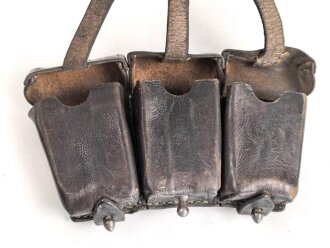 Patronentasche zum K98 Wehrmacht ( für 6 Ladestreifen) . Ungereinigt, mit Reichsbetriebsnummer datiert 1944