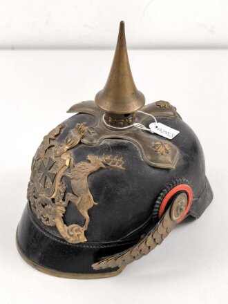 Württemberg, Pickelhaube für einen Reserveoffizier. Ungereinigtes Stück im Fundzustand.
