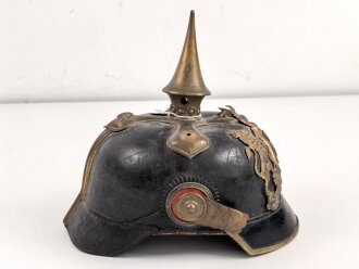 Württemberg, Pickelhaube für einen Reserveoffizier. Ungereinigtes Stück im Fundzustand.