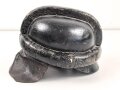 1.Weltkrieg, Schutzhelm für Angehörige der Fliegertruppe. Stark getragenes Stück, datiert 1916 oder 18.