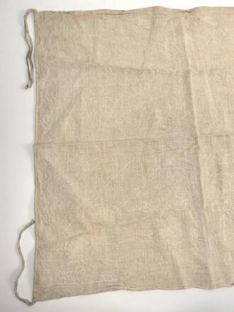 Leintuch aus einem Heereslazarett der Wehrmacht. Maße etwa 80 x 185cm
