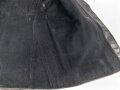 Schwarze, halblange Lederjacke mit Fellkragen. Guter Zustand, sicherlich zivile Fertigung, Einzelstück aus Filmfundus.