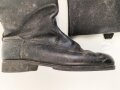 Nationale Volksarmee der DDR, Paar Stiefel für Mannschaften. Sohlenlänge 28,5cm, ungereinigt. Getragenes Paar aus Filmfundus