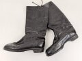 Nationale Volksarmee der DDR, Paar Stiefel für Offiziere. Sohlenlänge 27cm, ungereinigt. Getragenes Paar aus Filmfundus