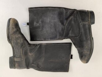 Nationale Volksarmee der DDR, Paar Stiefel für Mannschaften. Sohlenlänge 29,5cm, ungereinigt. Getragenes Paar aus Filmfundus