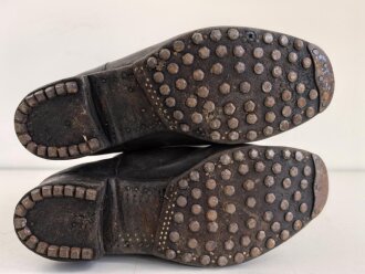 Paar benagelte Stiefel für einen Unteroffizier der Wehrmacht. Sohlenlänge 28cm, ungereinigt